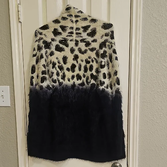 Oliver Monochrome Ombre Fuzzy Cheetah Open Cardigan Black White Large - Picture 3 of 13